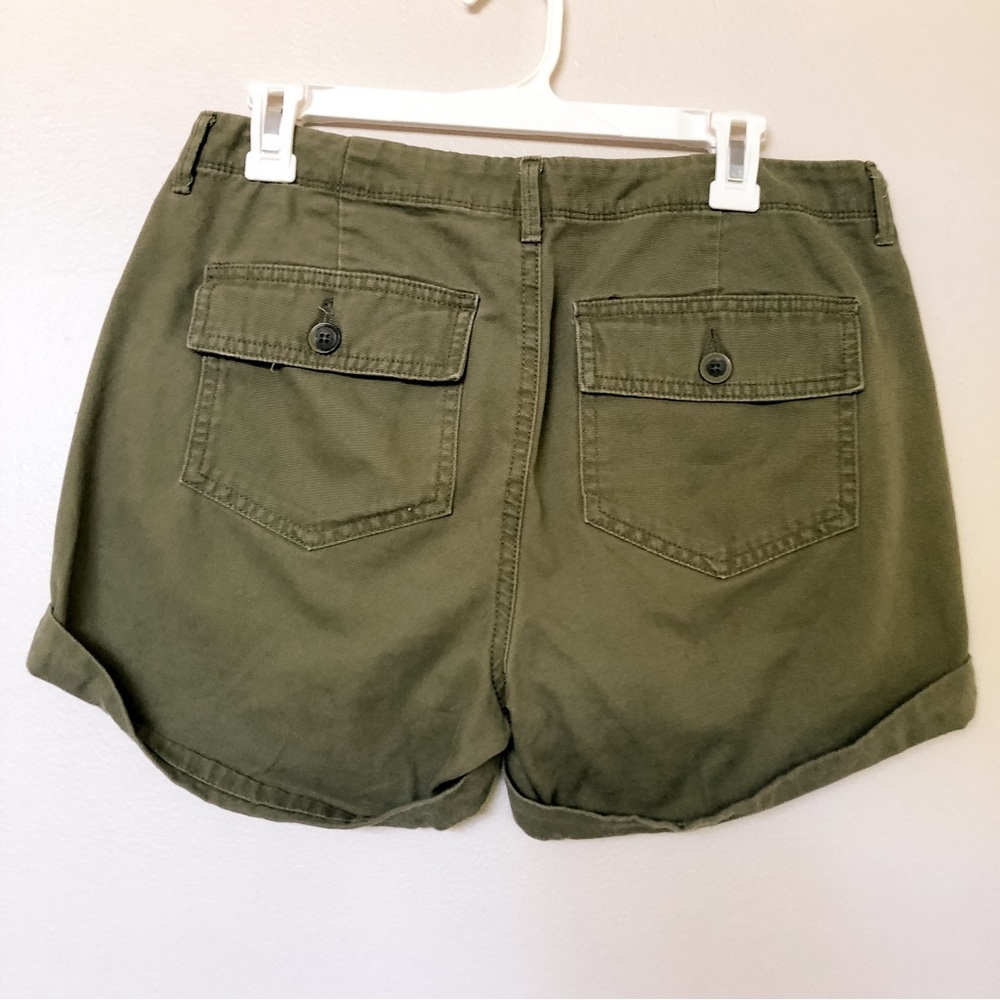 Old Navy Boyfriend Shorts - Picture 2 of 9